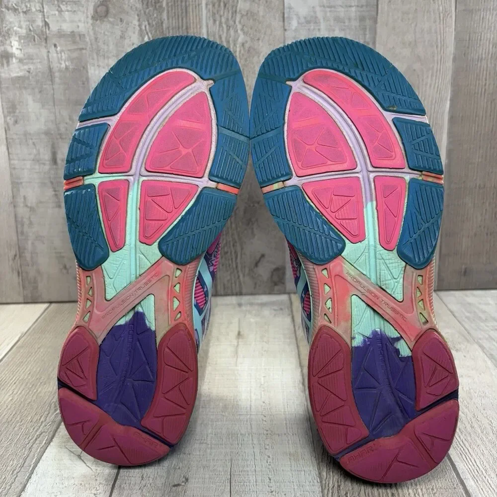 Asics women size